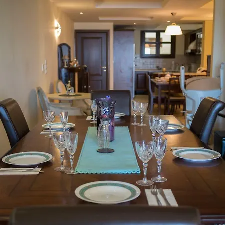 Georges Poet Maisonette