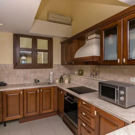 Georges Poet Maisonette 펜션 *