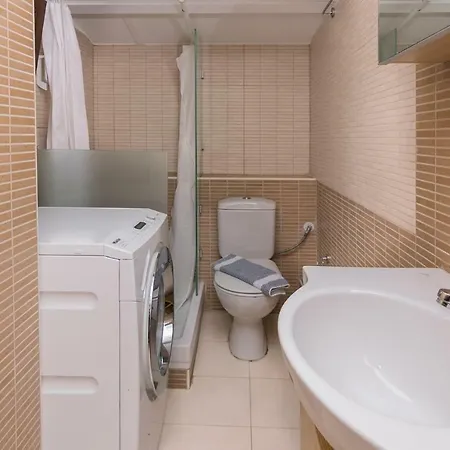 Georges Poet Maisonette *