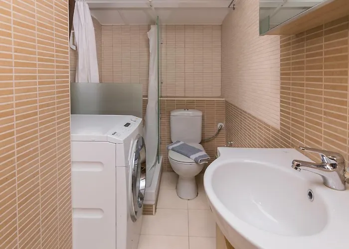 Georges Poet Maisonette *