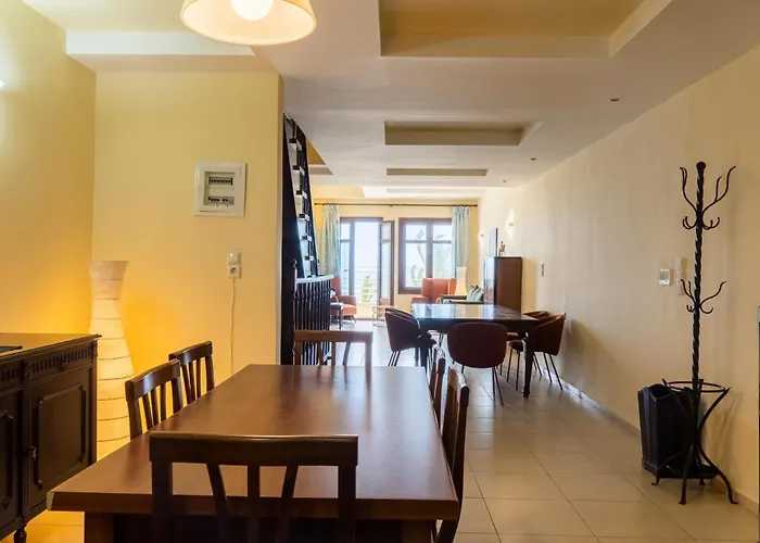 Georges Poet Maisonette *