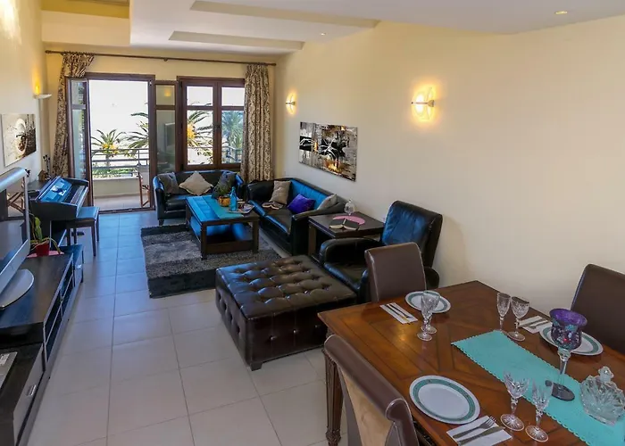 Georges Poet Maisonette